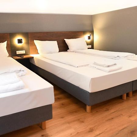 Hotel Apadana Frankfurt فرانكفورت المظهر الخارجي الصورة