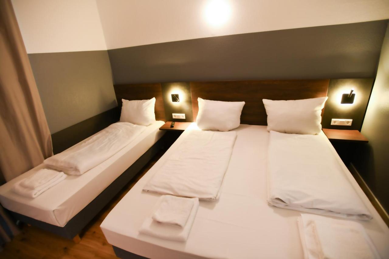 Hotel Apadana Frankfurt فرانكفورت المظهر الخارجي الصورة