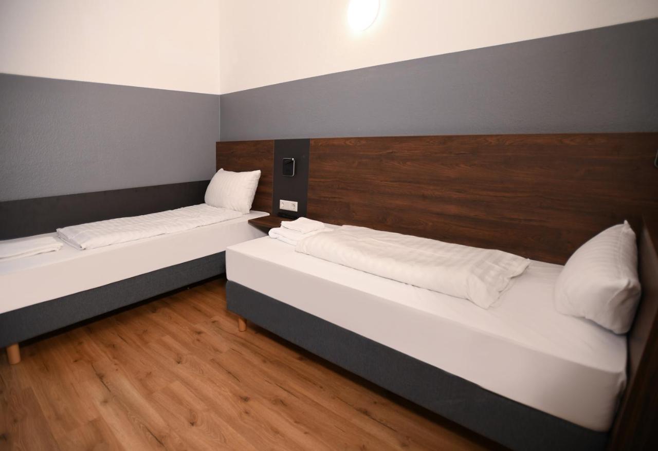 Hotel Apadana Frankfurt فرانكفورت المظهر الخارجي الصورة