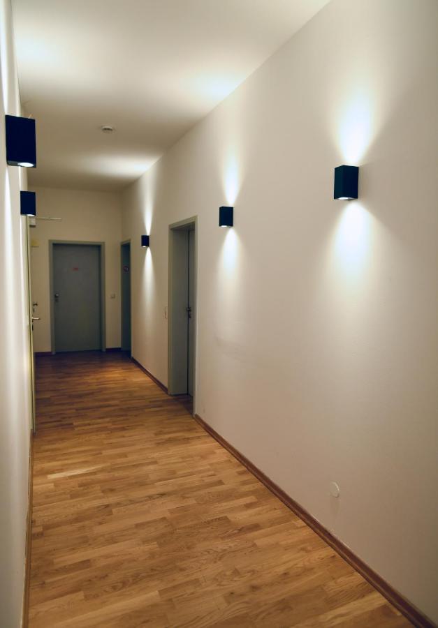 Hotel Apadana Frankfurt فرانكفورت المظهر الخارجي الصورة