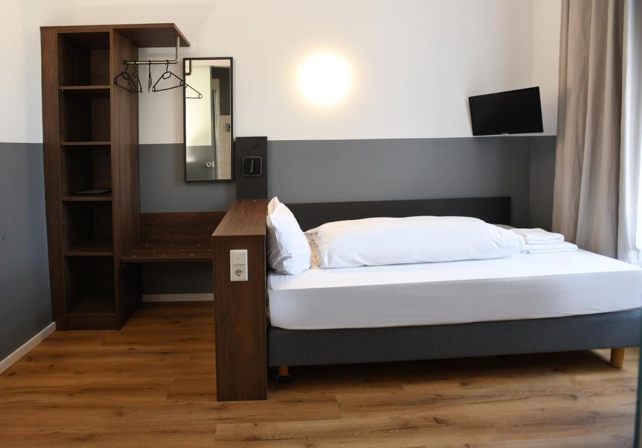 Hotel Apadana Frankfurt فرانكفورت المظهر الخارجي الصورة