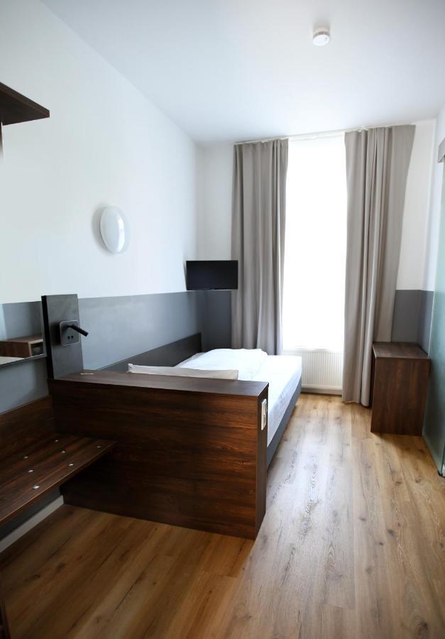 Hotel Apadana Frankfurt فرانكفورت المظهر الخارجي الصورة