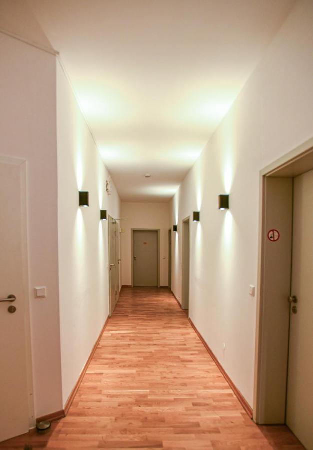Hotel Apadana Frankfurt فرانكفورت المظهر الخارجي الصورة
