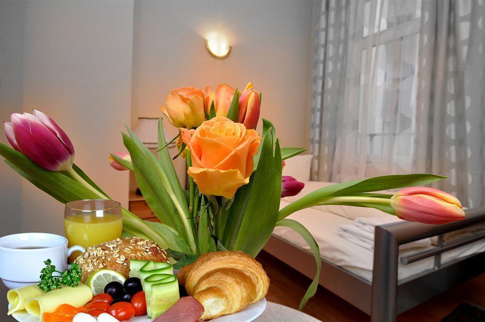 Hotel Apadana Frankfurt فرانكفورت المظهر الخارجي الصورة